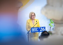 Landeshauptfrau Johanna Mikl-Leitner bei ihrer Rede auf der Kaiserstiege im Stift Göttweig.